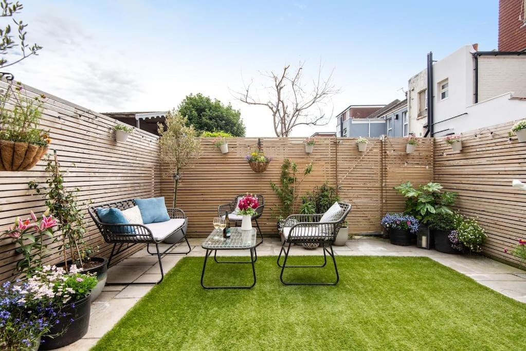Newly Renovated Victorian House With Free Parking Villa Brighton Bagian luar foto
