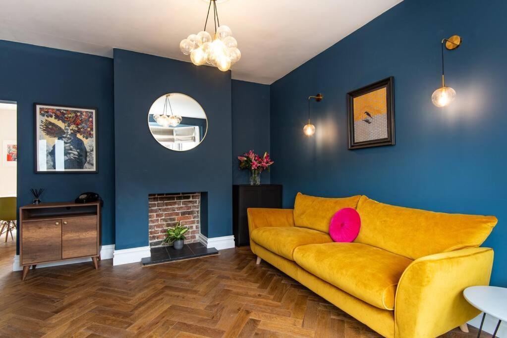 Newly Renovated Victorian House With Free Parking Villa Brighton Bagian luar foto