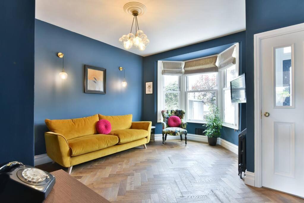 Newly Renovated Victorian House With Free Parking Villa Brighton Bagian luar foto