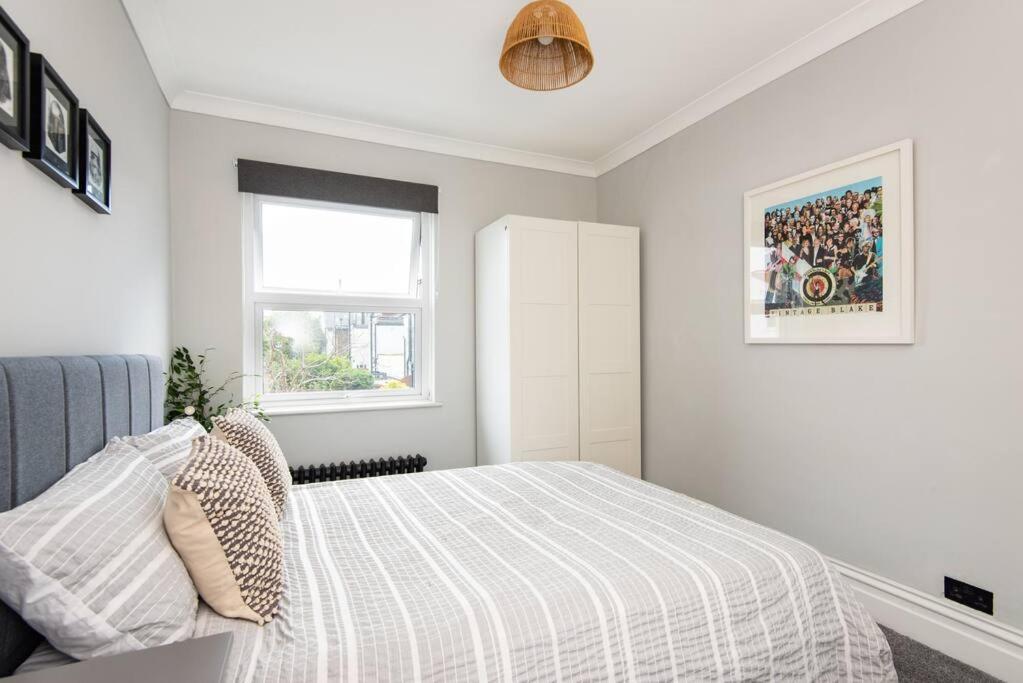 Newly Renovated Victorian House With Free Parking Villa Brighton Bagian luar foto